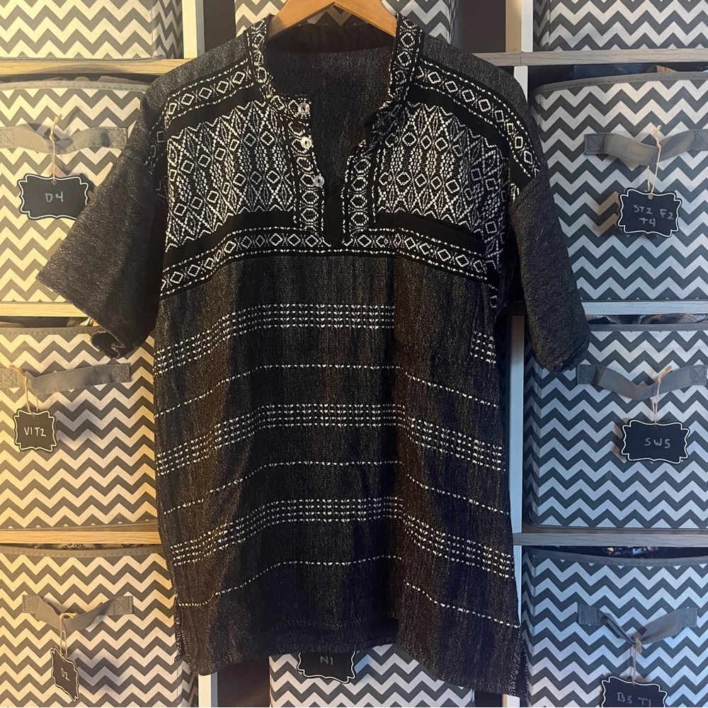 Woven Black and White Patterned Shirt